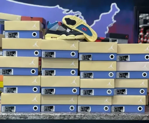 where to buy sneaker pallets Netherlands