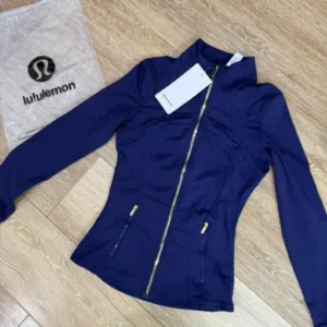 buy lululemon athletica clothing pallets in Netherlands
