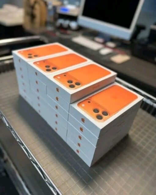 buy iphone liquidation pallets in Netherlands
