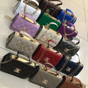 womens handbags liquidation pallets