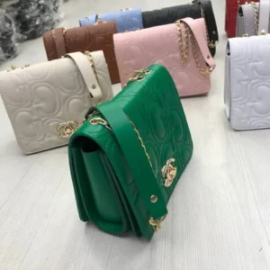 womens handbags liquidation pallets