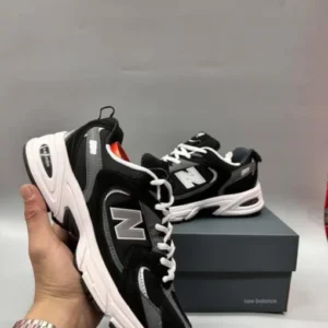 bulk sneaker wholesale pallets