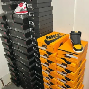sneaker overstock pallets Netherlands