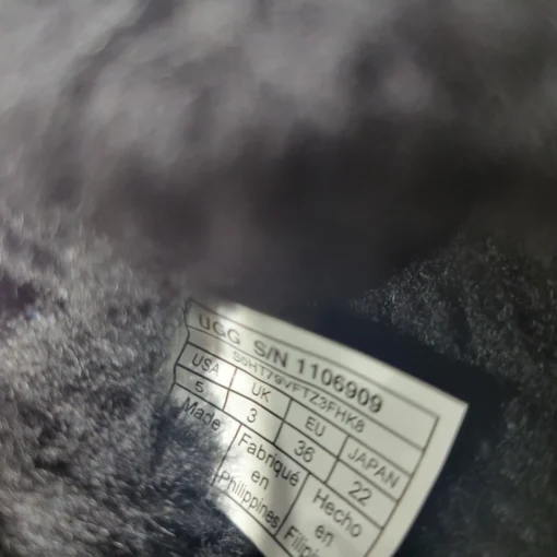buy UGG boots liquidation pallets in Netherlands